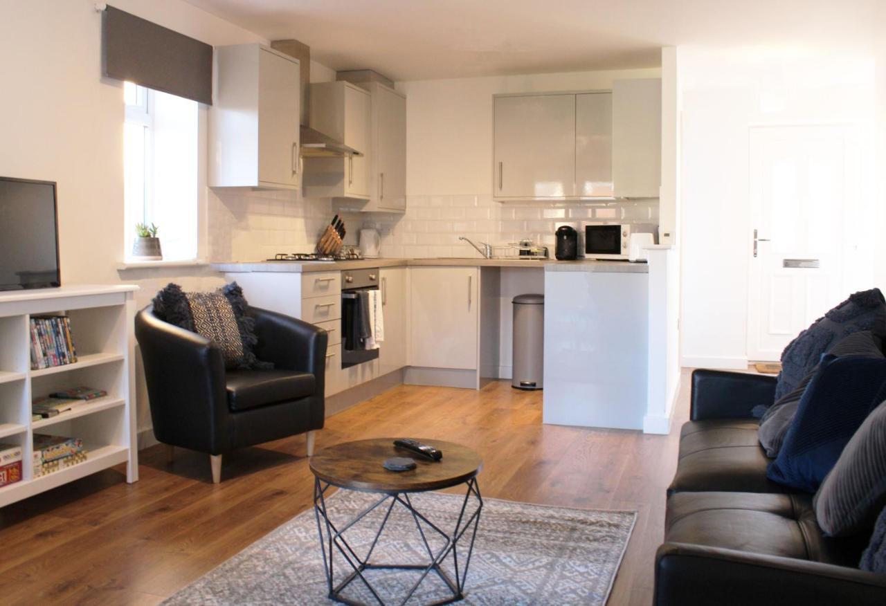 Abingdon - Private Flat With Garden & Parking 06 아파트 외부 사진